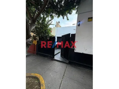 Venta De Casona Comercial En Barranco | 197 M²