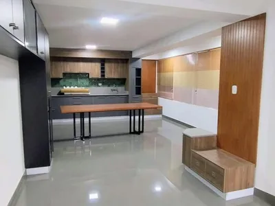 Venta de Casa en Ate - Lima 4 Dormitorios