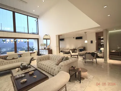 Venta de Departamento en Santiago de Surco - Lima 4 Dormitorios