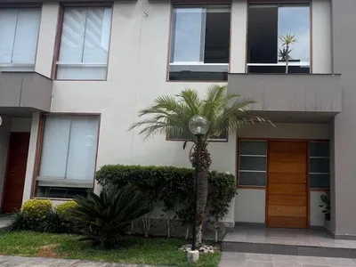 Venta de Casa en Santiago de Surco - Lima 3 Dormitorios