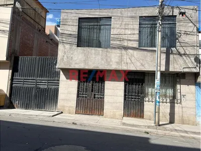 🏠🔥 ¡Gran Oportunidad En Cerro Colorado - Entrada De Ciudad Municipal