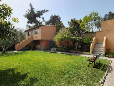 Hermosa Casa En El Centro De Chaclacayo/3 Bungalows/Piscina/Terraza/Jardín