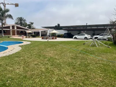 Venta de Casa en Lurín - Lima 5 Dormitorios 