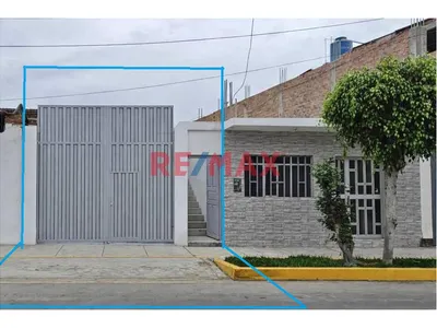 Local Comercial De 110 M2 , Primer Piso Puerta A La Calle En Jr. Lima - Florida Baja
