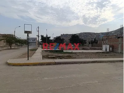 🚀 Invierte En Zona En Crecimiento: 286 M² En Esquina – El Retablo