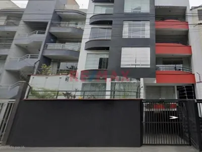 Venta de Departamento en Santiago de Surco - Lima 3 Dormitorios 