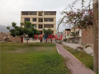 Venta de Departamento en Carabayllo - Lima 3 Dormitorios 