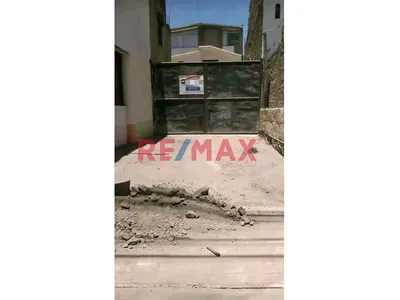 En Alquiler Terreno Comercial  - Las Peñas Socabaya