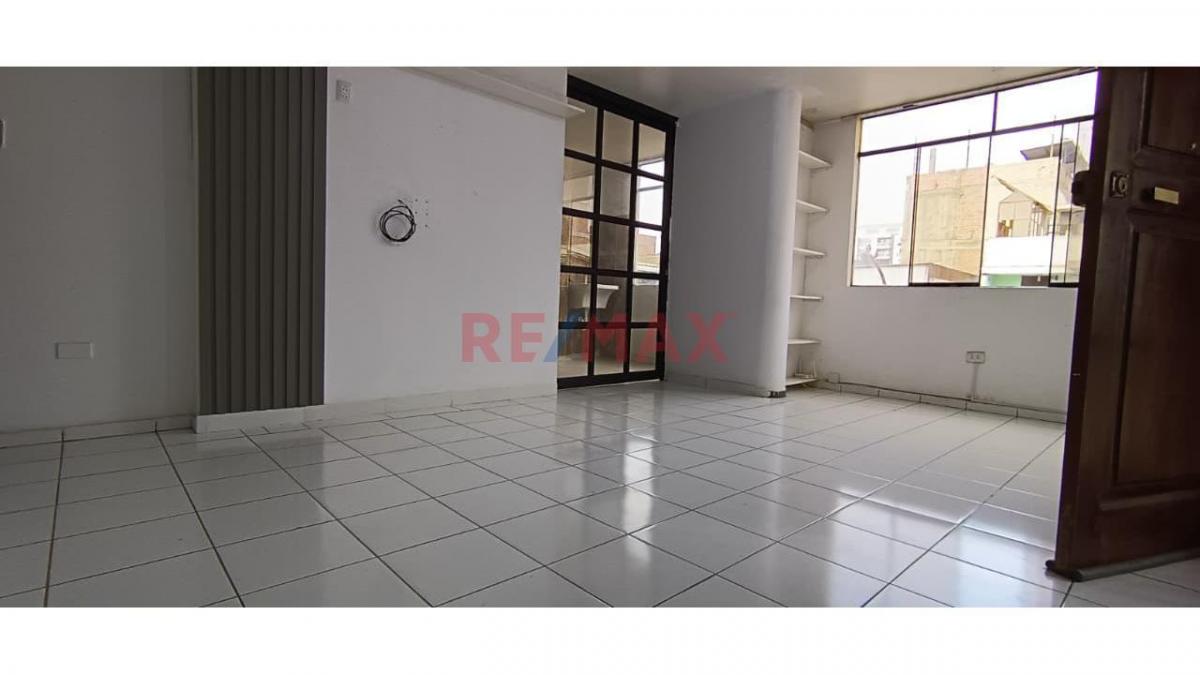Venta de Departamento en Los Olivos - Lima 2 Dormitorios 