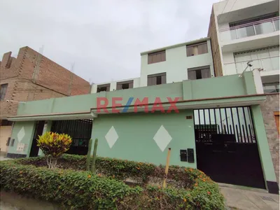 Alquiler De Mini Dpto 3Er Piso Smp Ref. Universitaria/Carlos Izaguirre