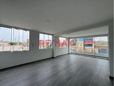¡Tu Negocio Al Alcance De Todos! Local En Primer Piso Con Excelente Exposición