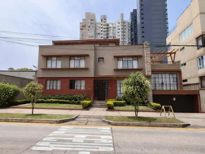 Casa en venta · Ca. Maimonides Moshe Ben Maimon, San Isidro · 679 m², 6 dorm.