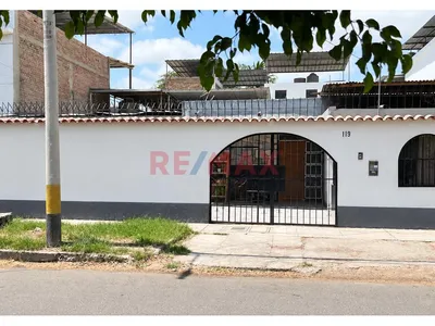 Casa En Venta A Precio De Terreno En Urb. 4 De Enero