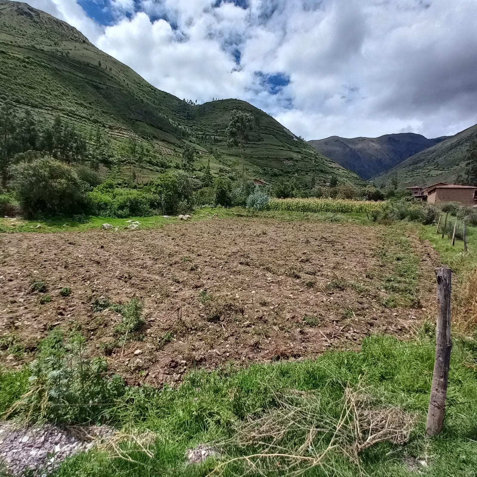 🌿 Terreno En Venta En Yanahuara – Valle Sagrado, Cusco