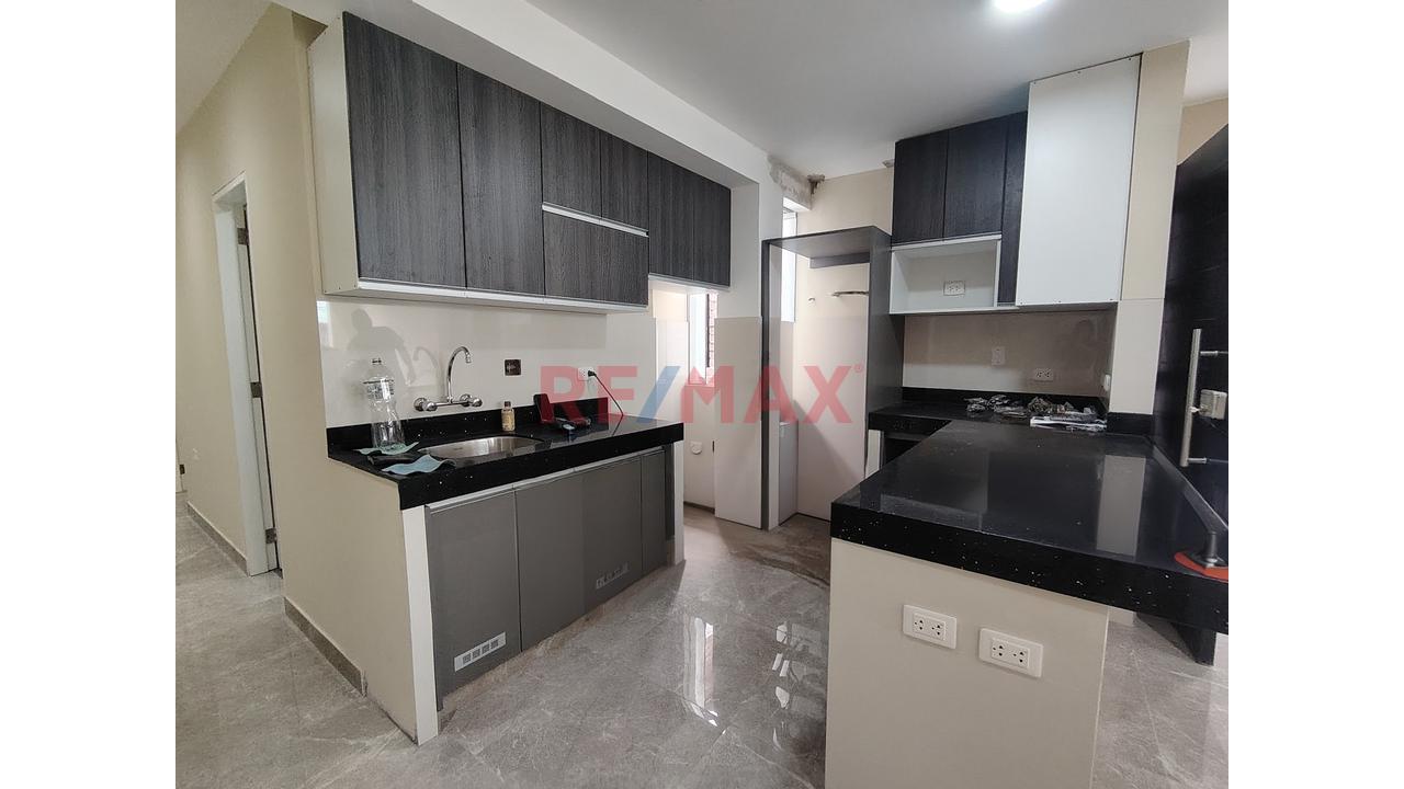 Departamento En Alquiler En San Juan De Miraflores 2Do Psio 90M2 Con Cochera