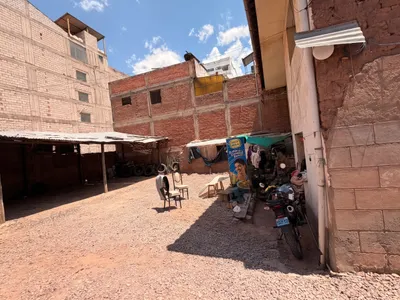 Terreno Comercial 500 m² | Zonificación C - 5 (Hasta 11 Pisos) | 20 m Frente en
