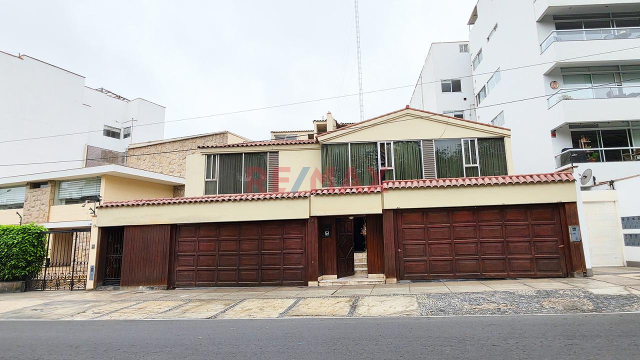 Excelente Oportunidad De Inversión Casa Como Terreno En La Aurora, Miraflores