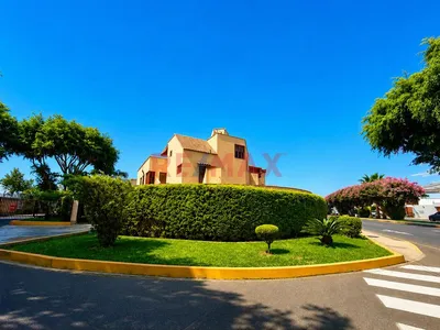 Venta Dúplex Tipo Casita Con Terreza Y Vista Al Parque La Molina