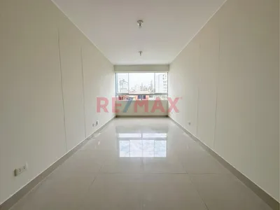 Departamento En Venta De 68 M² Con Ascensor En Surquillo