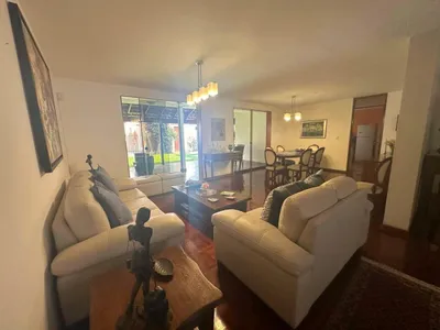 Casa en venta · Jr. Salazar Barreto 3Xx, Santiago de Surco · 280 m², 5 dorm.