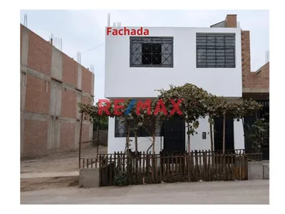 Casa Acogedora Con Jardín Y Excelente Iluminación Natural