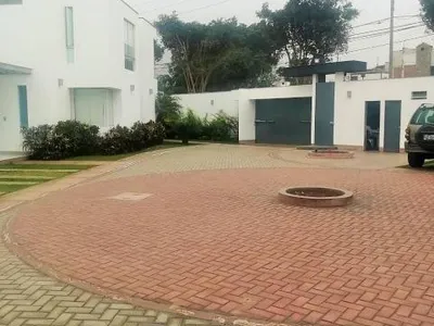 Venta de Casa en La Molina - Lima 4 Dormitorios