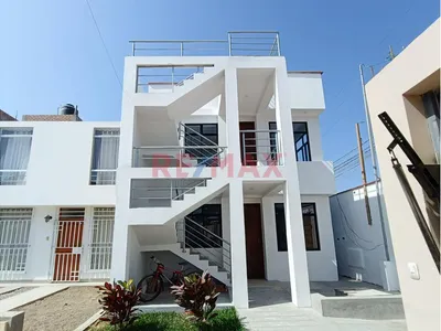 Se Alquila Moderno Departamento Dentro De Exclusivo Condomio.