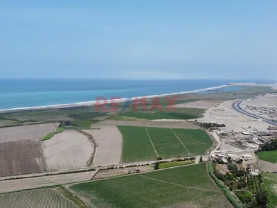Venta De Terreno Urbano Para Casa De Campo, Playa, Club  -  2,118M²  En Av. Panamericana Norte — Huacho, Lima ☀️🏝🚣‍♀️