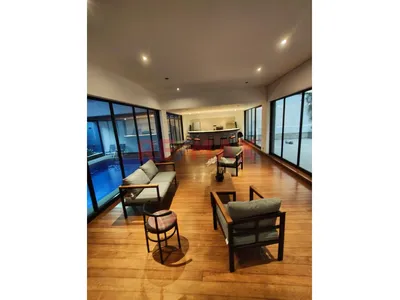 Departamento Remodelado En Venta Zona Exclusiva De San Isidro Vista Exterior + Estacionamiento