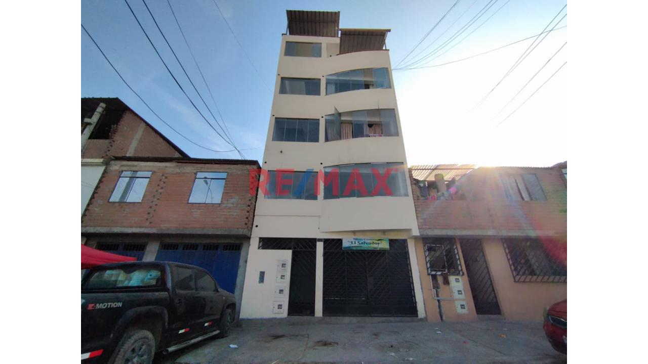 Edificio De 5 Pisos En Villa El Salvador: ¡Ideal Para Inversión O Vivienda! 🚀🏗️