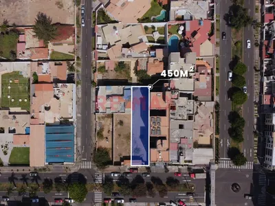 Venta De Terrno De 450 M2 En Av. El Golf