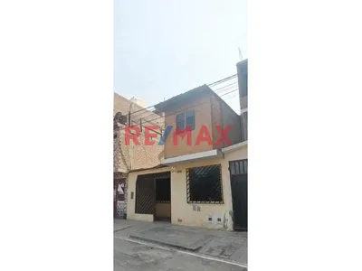 🏡 Venta De Casa Como Terreno 120 M² Frente A Parque – Puente Piedra
