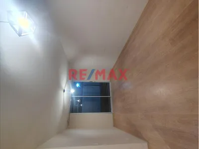 Alquiler Departamento En 1Er Piso Con Patio Privado
