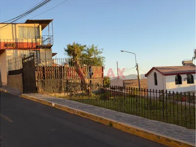 Vendo Terreno Urbano De 217 M2 / Sabandia / A 5 Min Del Ingreso / Excelente Ubicacion Y Vista / Con Proyecto Diseñado Para Vivienda De 3 Pisos Con Piscina.