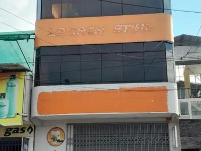 Venta de Local Comercial en Moyobamba - Moyobamba 11 Dormitorios