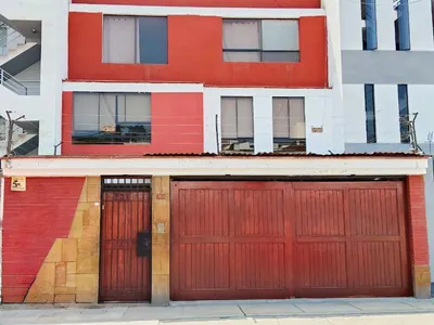 Venta de Casa en La Molina - Lima 5 Dormitorios