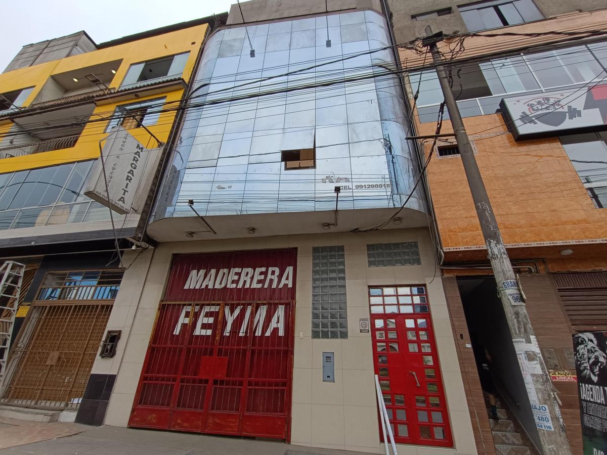 Venta de Local Comercial en Lurigancho - Lima 5 Dormitorios 