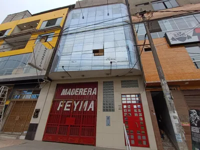 Venta de Local Comercial en Lurigancho - Lima 5 Dormitorios 