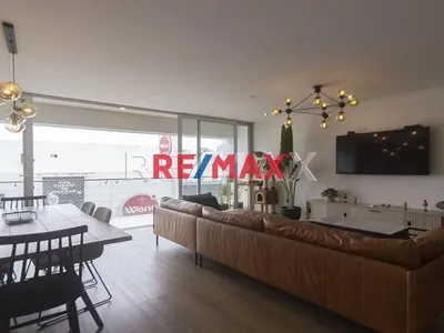 Vendo Departamento En Miraflores - Balcón, Piscina Y Áreas Comunes
