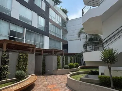 Departamento en venta · Jíron Batallón Libres de Trujillo 117, Santiago de Surco · 158 m², 3 dorm.
