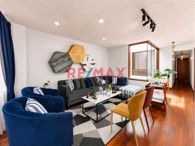 Venta De Singular Departamento Frente A Parque - En Bellavista – Callao