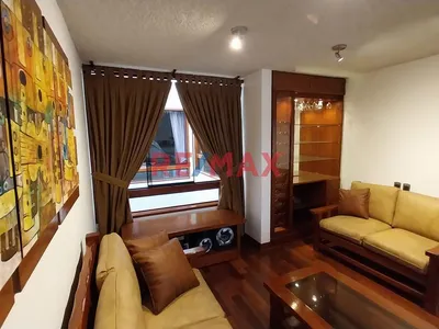 Venta De Singular Departamento Frente A Parque - En Bellavista  – Callao