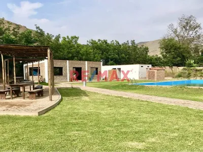 Se Vende Terreno Por Viaje, Para Casa De Campo Dentro De Condominio