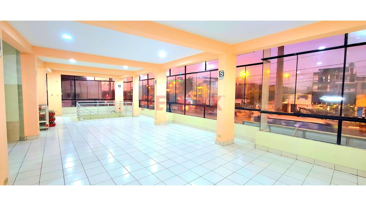 Alquiler De Local Comercial En San Martín De Porres – 210 M²