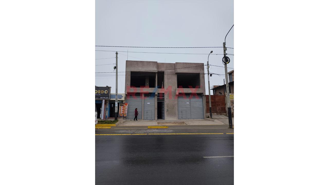 Alquilo Local Amplio, Ideal Para Consultorio U Oficina