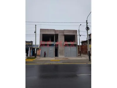 Alquilo Local Amplio, Ideal Para Consultorio U Oficina