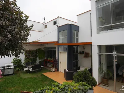 Venta de Casa en La Molina - Lima 4 Dormitorios