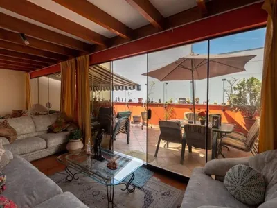 Venta de Departamento en Santiago de Surco - Lima 4 Dormitorios