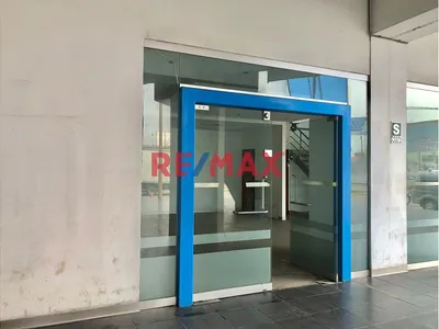 Local Comercial 211M2 Centro Bancario Parque Industrial Costado Plaza Vea
