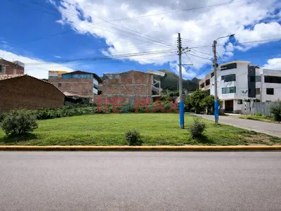 📢 Terreno En Esquina Con Doble Frente En Larapa – Ubicación Premium Y Alto Potencial 🏗️📈
